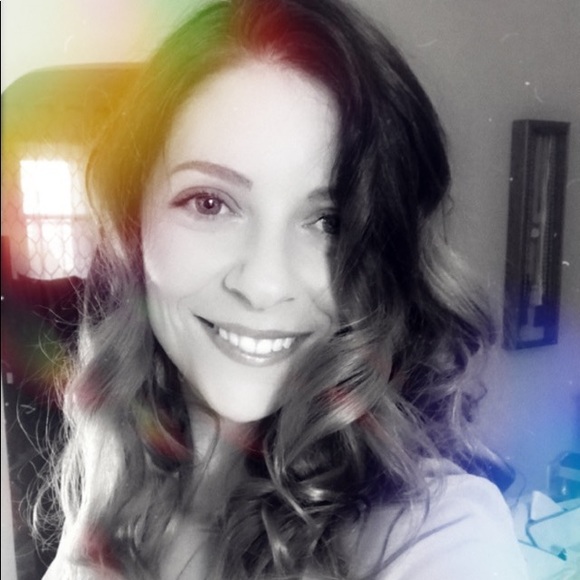 Meet your Posher, Audrey - Picture 1 of 1